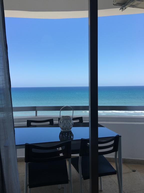 Alex Beach Apartment 51 Larnaca Bagian luar foto